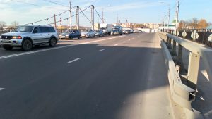 Центральный мост через р. Днепр теперь соединяет берега без помех