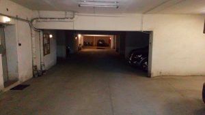 В подземном гараже порядок и чистота